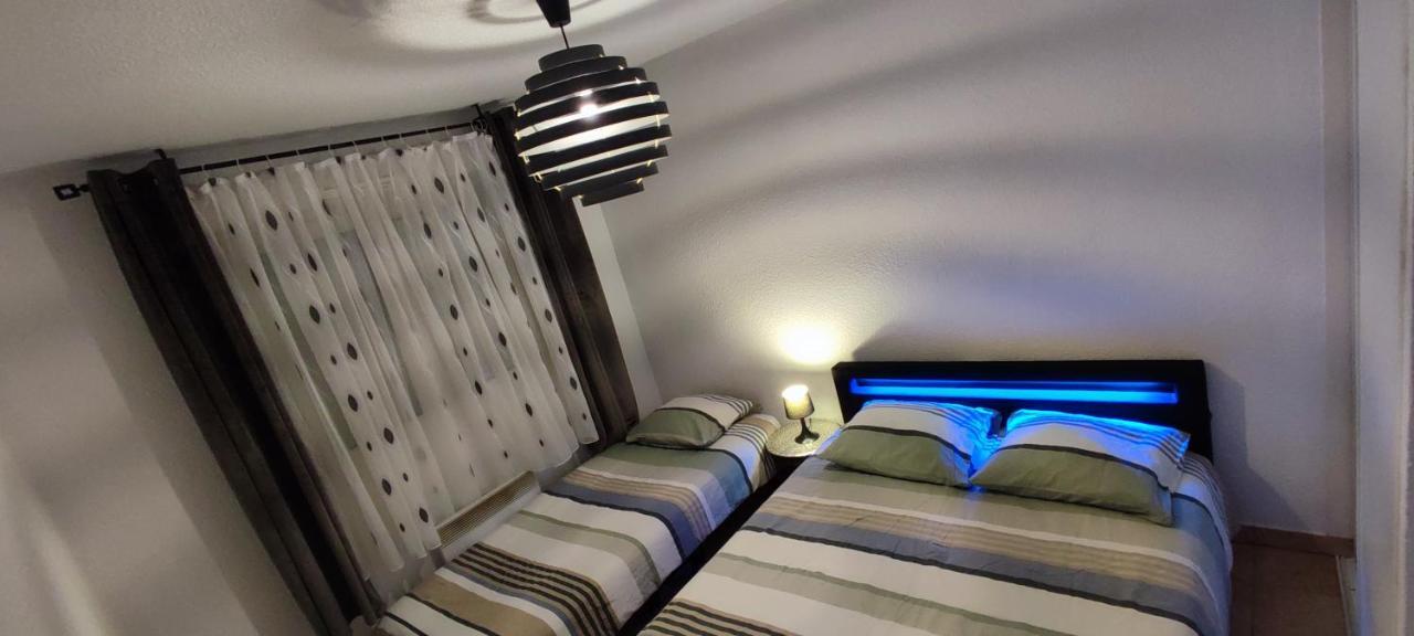 Appartement Face A La Gare Annemasse Buitenkant foto
